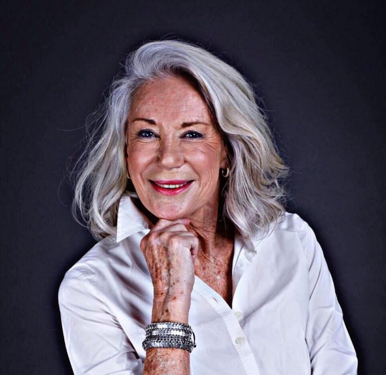 La Mujer De Los Ojos Color Arte