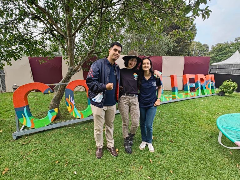 #ExperienciasAval Hace Grupo con Jóvenes que Lideran y Trabajan por la Reforestación del País