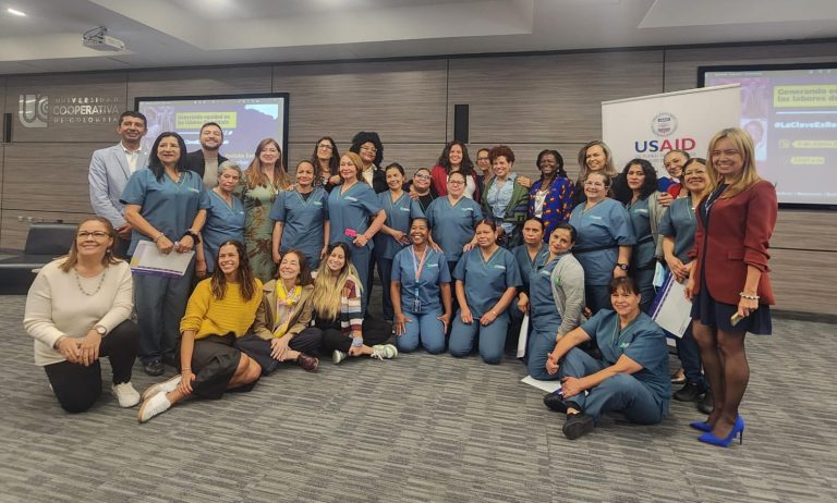 Generando Equidad: Mujeres Transformando Realidades Desde las Labores de Cuidado