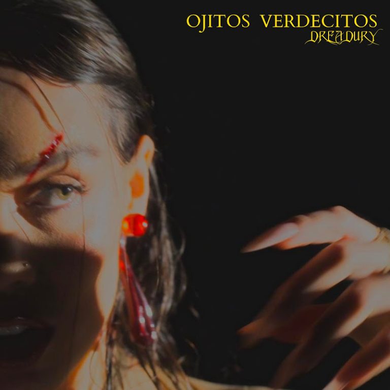 Drea Dury Nos Presenta Sus Ojitos Verdecitos