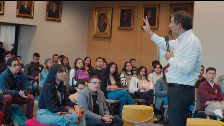 Conexión Banboger: La Feria Universitaria del Banco de Bogotá que Impulsa el Futuro Profesional de los Jóvenes 