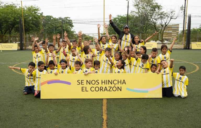 8.000 Niños y Jóvenes del País se Beneficiarán Este Año con los Campamentos de Fútbol de Bancolombia