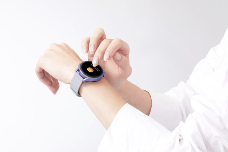Lora 2, el Smartwatch Para Todas las Mamás de Colombia
