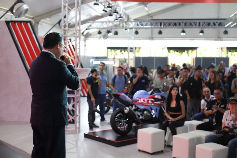 QJMotor Hace su Debut Exitoso en la Feria de las Dos Ruedas de Medellín