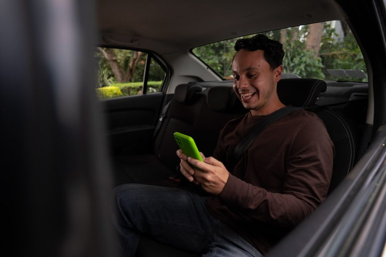inDrive Celebra Seis Años en Colombia y Presenta Avances en Seguridad