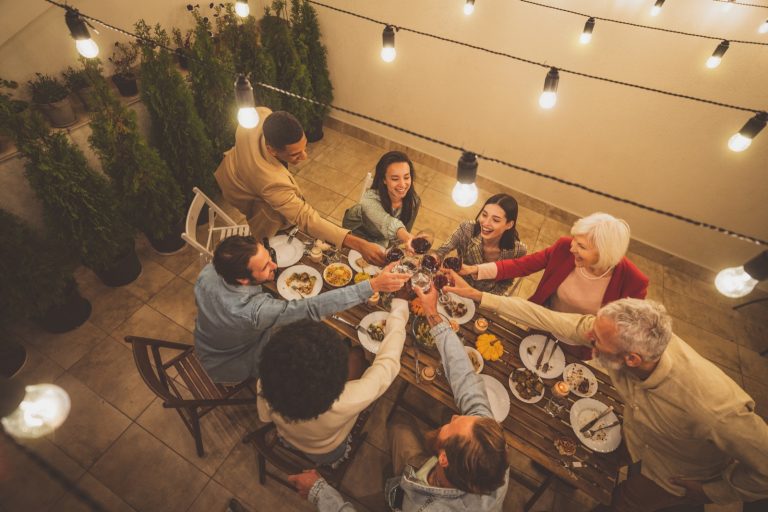 Celebrando el Amor y la Amistad en Colombia: Cómo lo Hacen los Colombianos, Preferencias por Generaciones
