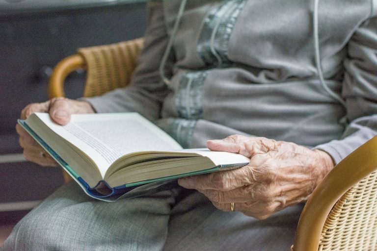 Día Mundial del Adulto Mayor: Más de 6,3 Millones de Casos de Depresión en todo el Mundo son Atribuibles al «Edadismo”