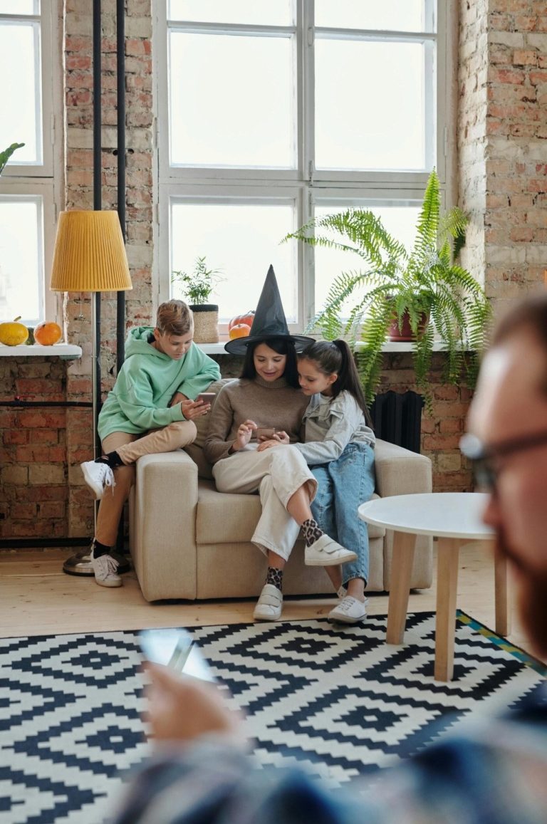 Más que Disfraces y Dulces: Halloween Impulsa el Comercio y el Entretenimiento en Colombia