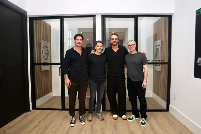 Ricardo Arjona Firma Alianza con Interscope Capitol Labels Group