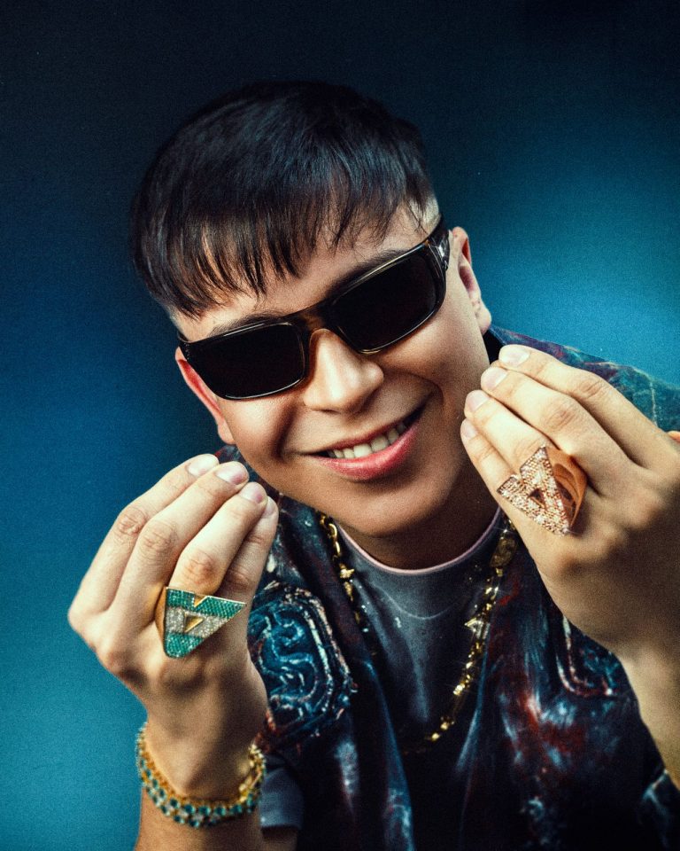 YSY A Sigue Haciendo Historia y Presenta su Nuevo Álbum «Trampa al Tiempo»