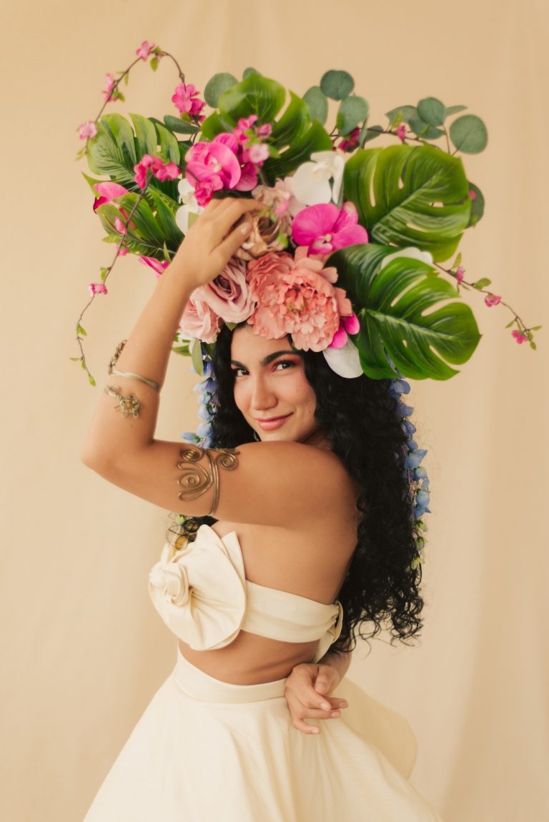 Shalom Mendieta Ilumina las Festividades Decembrinas con su Nuevo Sencillo ‘Velita’
