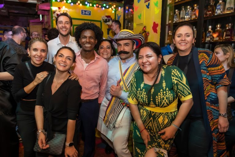 Asobares Colombia y la Fiesta del País, Presentes en FITUR 2025