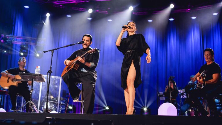 Beto Cuevas Revive el Himno «Mentira» Junto a Ely Guerra