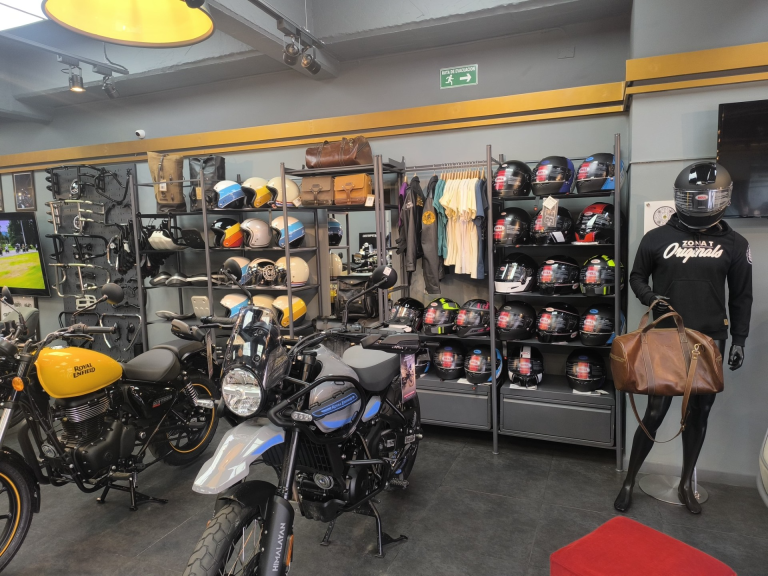 15 Años de la Primera Tienda Royal Enfield en Colombia: la Marca Celebra una Historia de Pasión y Desafíos