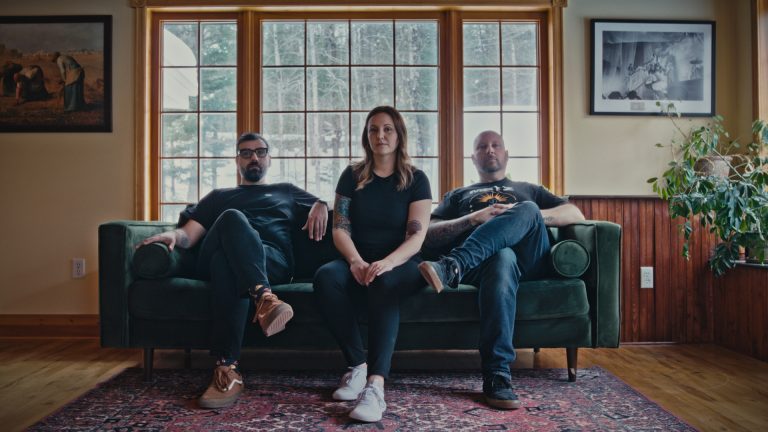 The Last Mile Lanza su Nuevo Sencillo «Anything» Como Adelanto de su Próximo Álbum «Holding On To Hope»