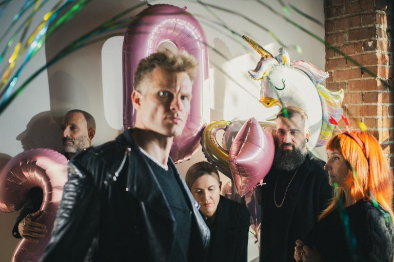 Mother Mother Lanza el Nuevo Single Favorito de los Fans “Love to Death”