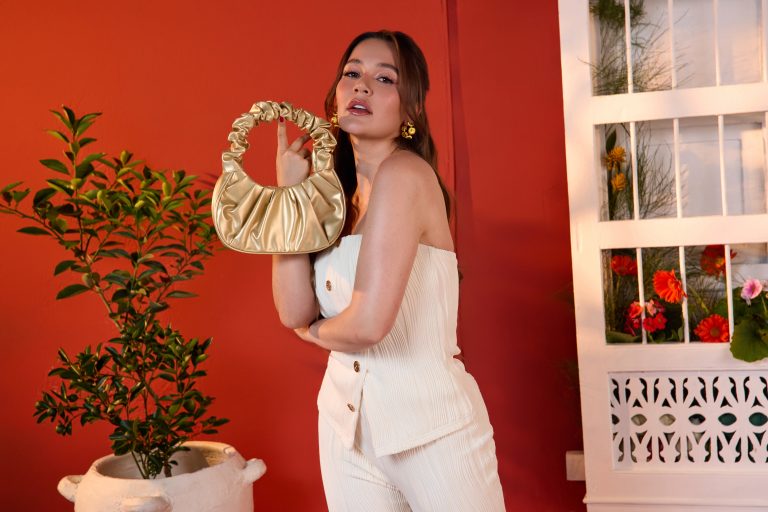 Lina Tejeiro Hace Historia con SHEIN: Primer Lookbook de la Marca Junto a una Colombiana