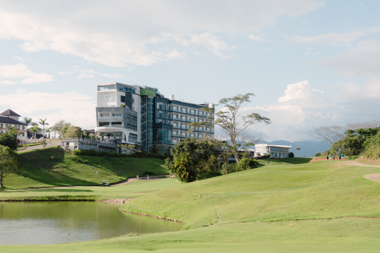 Colombia, Nuevo Paraíso Mundial del Golf: 50 Campos de Clase Internacional, Clima Ideal y Costos Imbatibles