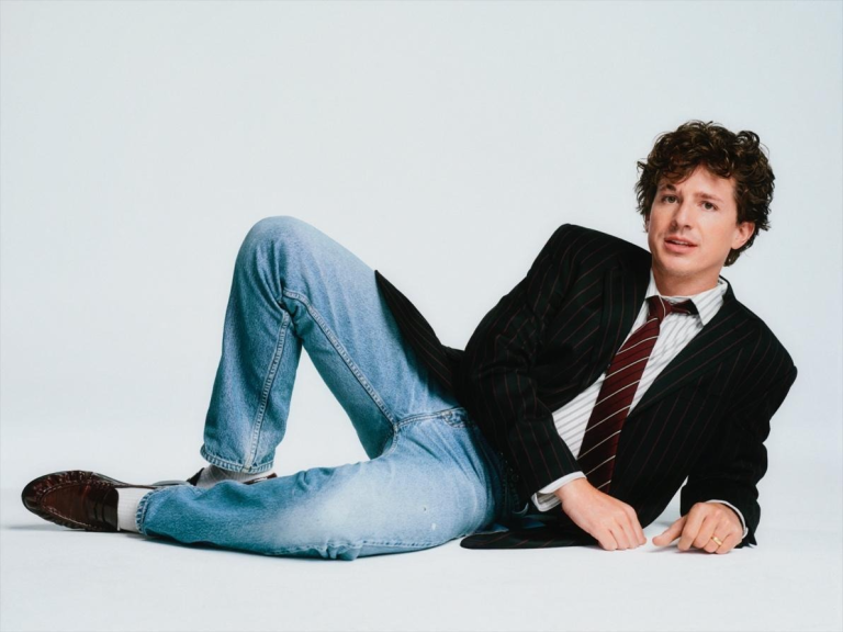 Charlie Puth Anuncia el Lanzamiento de su Cuarto Álbum de Estudio, Whatever’s Clever!