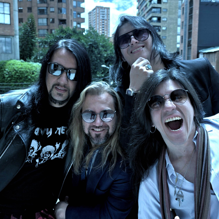 Counterline Firma Con Lions Pride Music