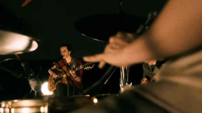 Lucas Hill Estrena el Video en Vivo de Renacido, Desde el Planetario de Bogotá