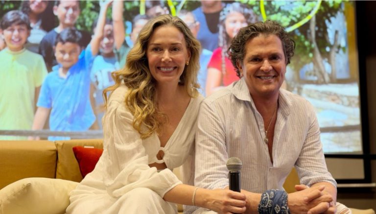 Carlos Vives y Claudia Elena Celebran 10 Años de Tras La Perla en Santa Marta: una Década que Abre Conversaciones Urgentes Sobre Desarrollo Territorial y el Rol de la Sociedad Civil 