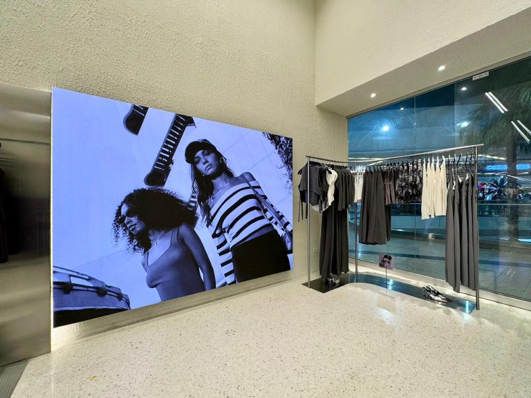 SEVEN SEVEN Fortalece su Estrategia de Expansión con la Apertura de su Nueva Tienda en Unicentro Bogotá y la Remodelación Integral de su Emblemática Tienda en Buenavista Santa Marta