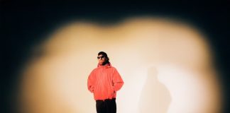 Chet Faker Conquista con «Over You», una Oda Elegante al Desamor