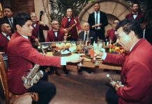 El Combo De Las Estrellas se Reinventa en su 50° Aniversario: un Crossover Tropical que une Generaciones