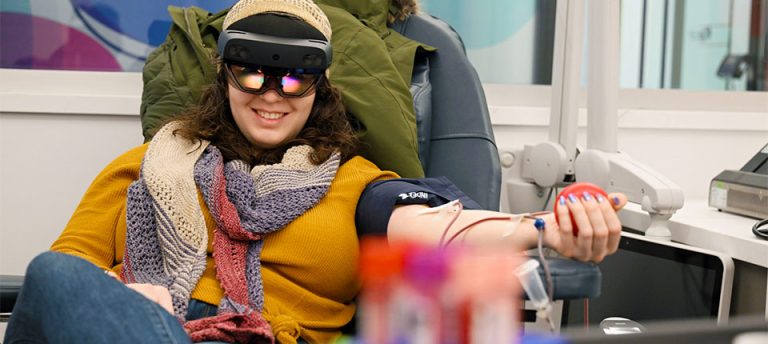 ¿Teme Donar Sangre? Así se Está Transformando la Experiencia con el Uso de Realidad Mixta