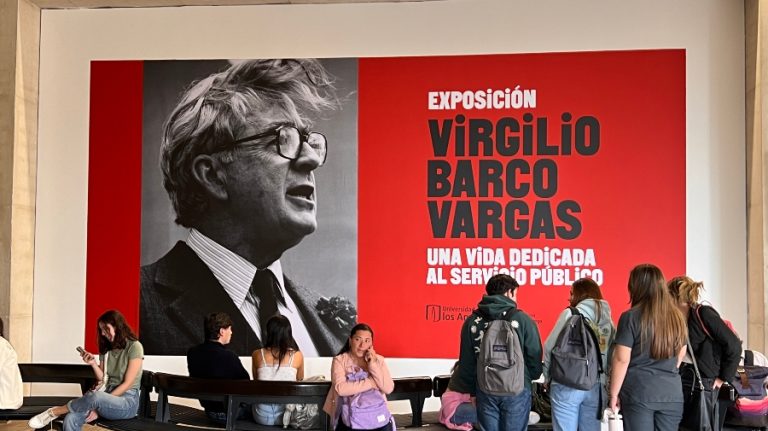 Una Vida Dedicada al Servicio Público: una Exposición Sobre el Legado de Virgilio Barco Vargas