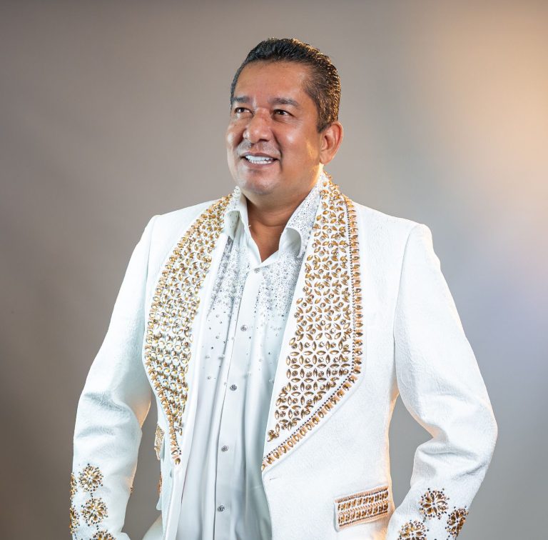 Juan Carlos Zarabanda Estrena el Video Oficial de “Gracias Por tu Amor”, la Canción con el Mejor Intro de la Música Popular