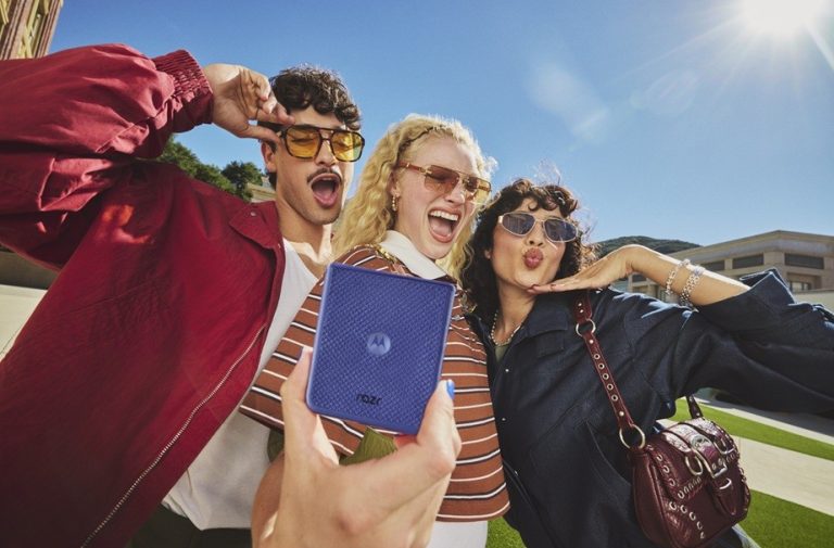 Motorola Razr 70 Ultra y Moto Buds 2 Plus Llegan a Colombia con IA, Máximo Rendimiento y Experiencia Multimedia Premium